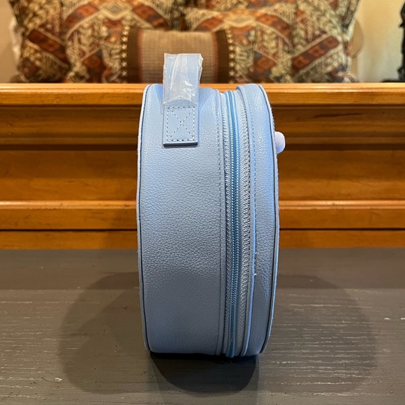 NWT Vera Bradley Peanuts Collection Whimsy Cosmetic Bag in Ski Slope Snoopy - Picture 8 of 14